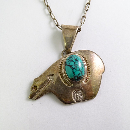 Dan%20Jackson%20Navajo%20bear%20turquoise%20pendant