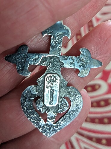 PXL_20250316_194339584.MP~2