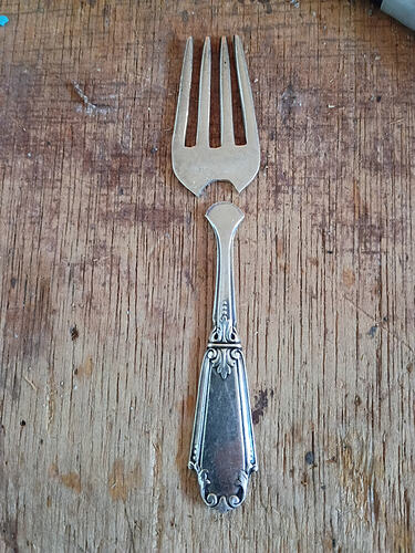 290