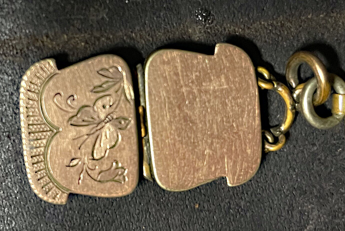 5 gold bracelet locket