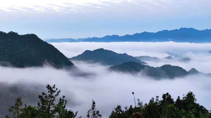 sea of cloud in the mine