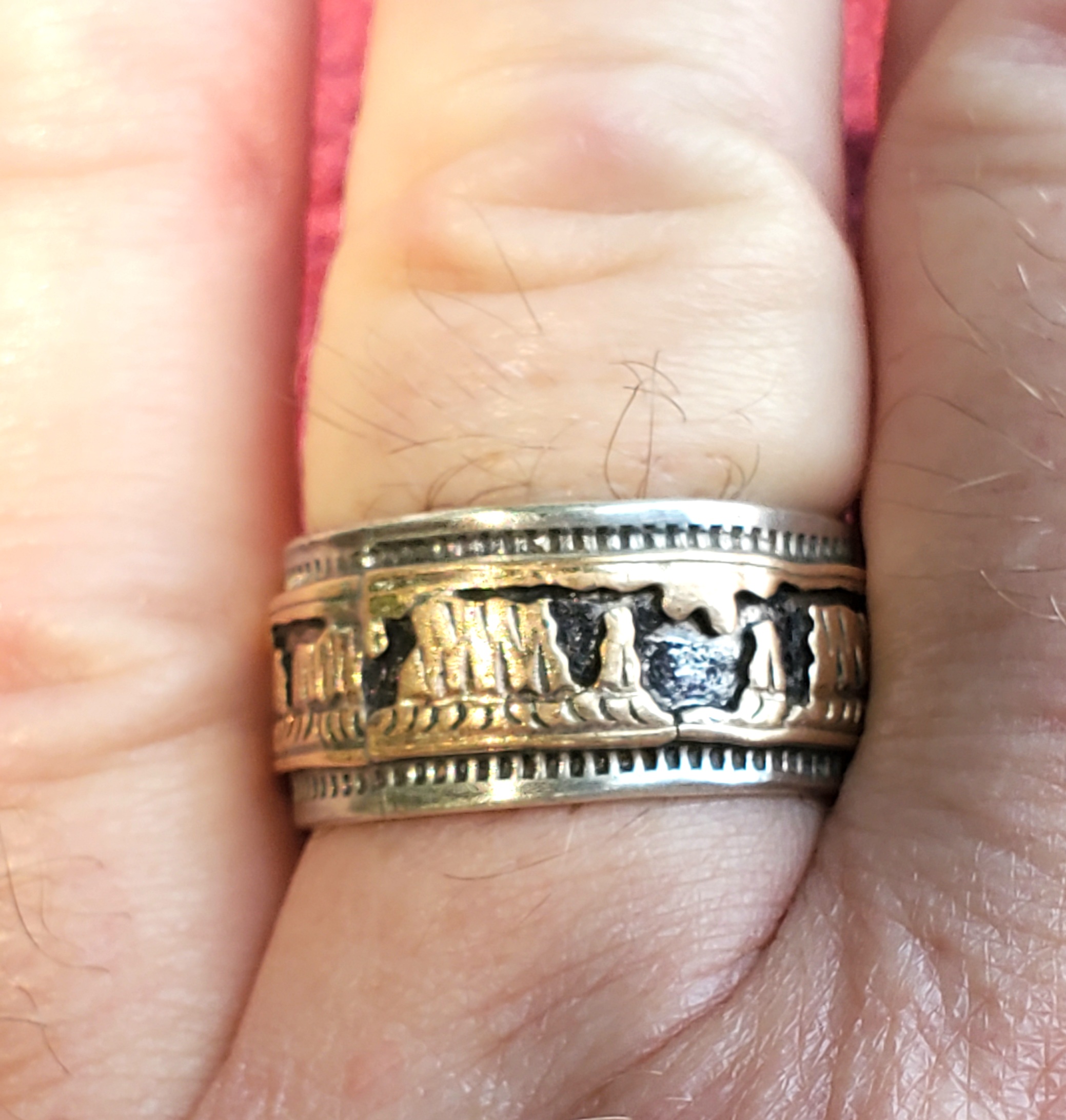 Navajo Storyteller Ring - Identifying & Discovering